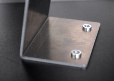 Zeigt ein Bauteil mir Einpresselement